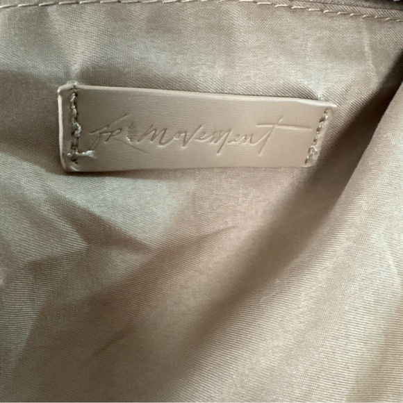 Free People FP Movement Quilted Carry All Tote Beige Overnight Bag Gym Large EUC - Picture 5 of 11